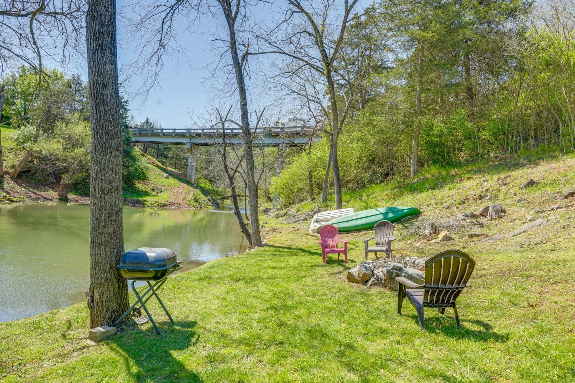 Waterfront Virginia Retreat With Canoe, Pets Welcome Rileyville Exterior photo